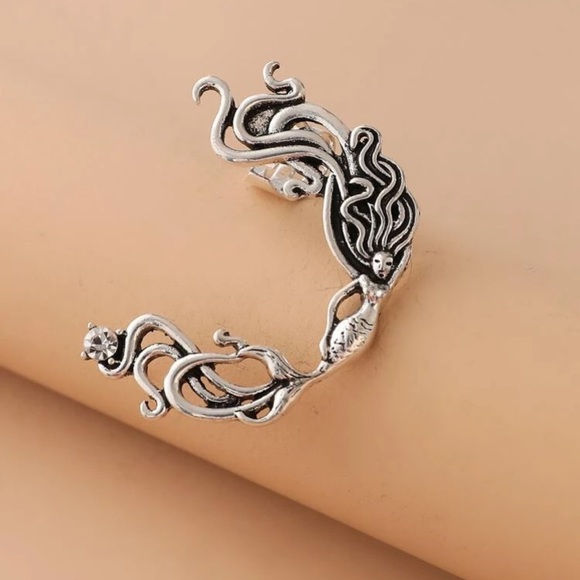 Jewelry - NEW Nautical Mermaid Silver Tone Ear Cuff Ring